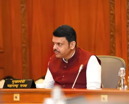 Did the Maha govt authorize district funds for flood relief work?
