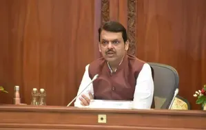 Maharashtra Government Revokes 6% Tax on EVs Over ₹30 Lakh