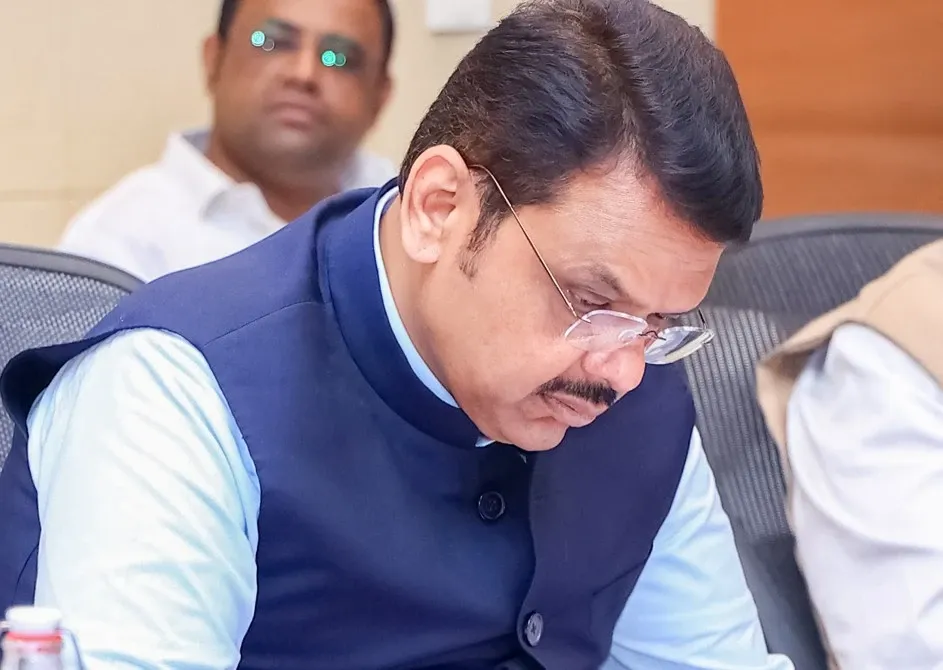 What is the Revised Policy for Extending Lease Period for MSRTC’s Surplus Lands?