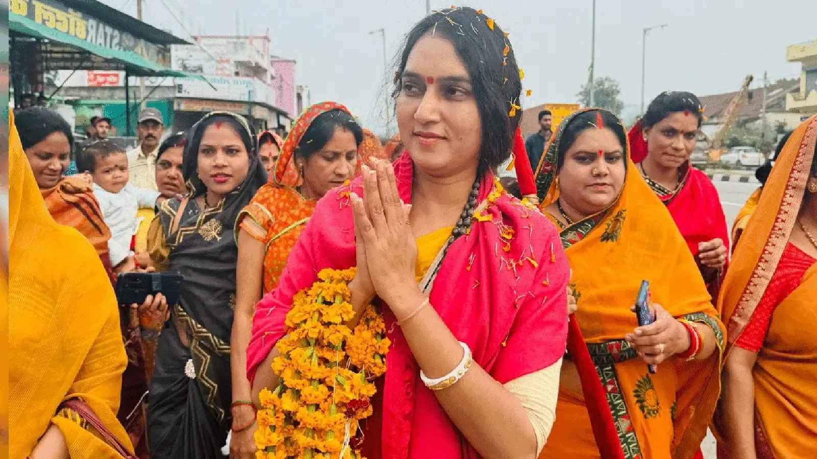 Mahakumbh: Shipra Pathak, the ‘Water Woman of India’, Commends CM Yogi for Clean Triveni Sangam