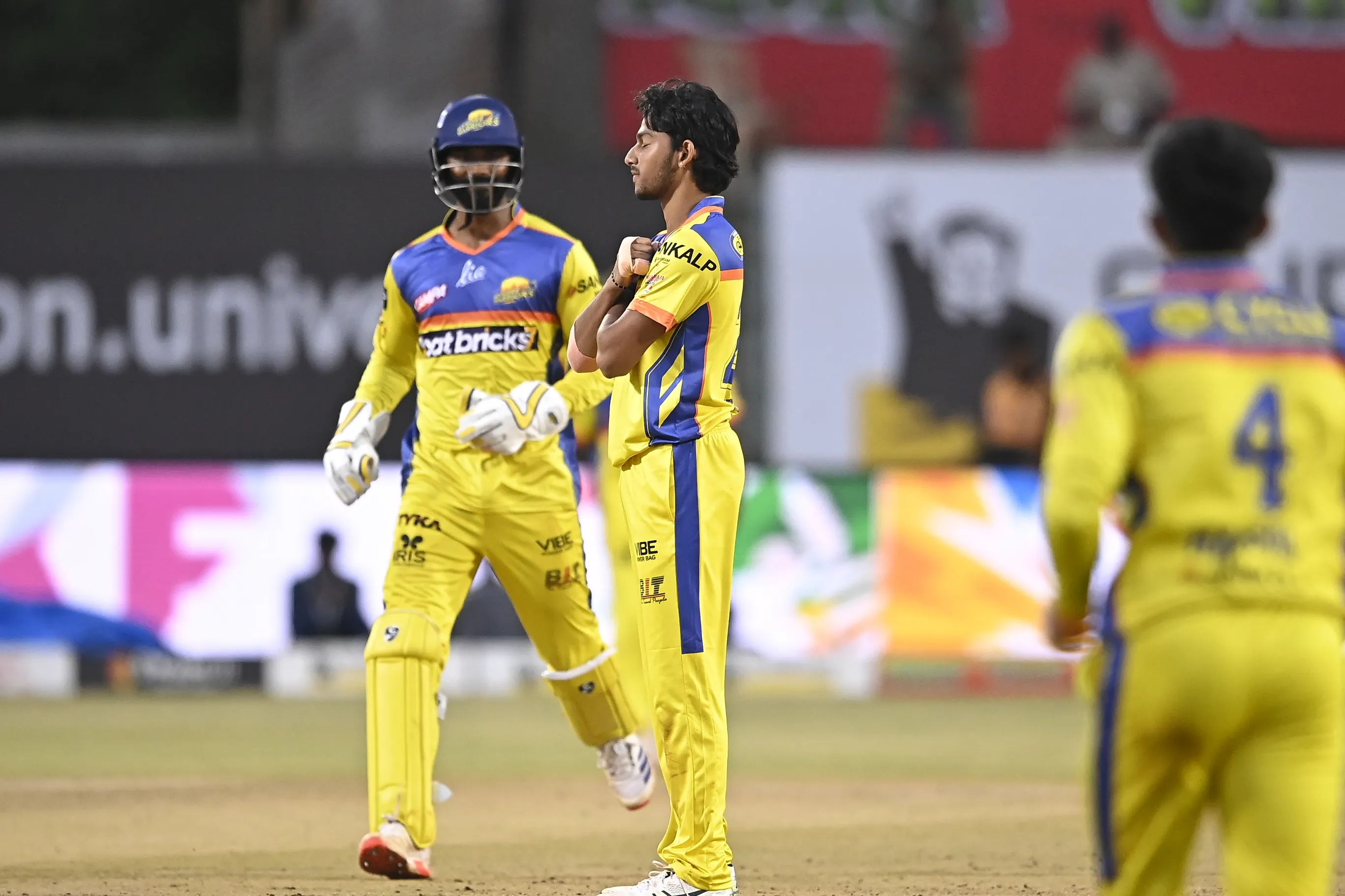 How Did Mysore Warriors Secure a 39-Run Win Over Bengaluru Blasters in Maharaja Trophy 2025?