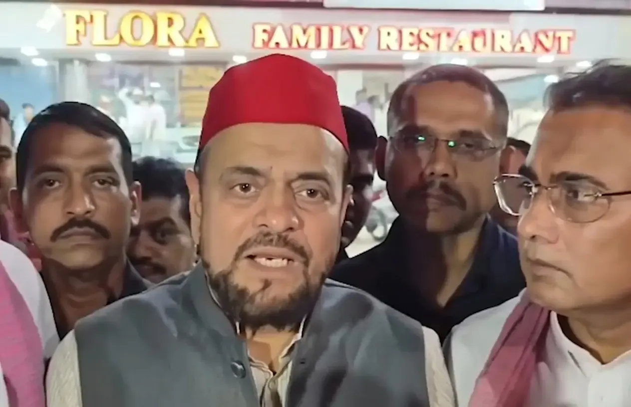 क्या अबू आजमी का कांग्रेस पर हमला सही है? 'पार्टी खुद को समाप्त कर रही'