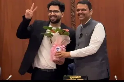 महाराष्ट्र साइबर अवेयरनेस इवेंट: पंकज त्रिपाठी से सुनिधि चौहान तक, समय रैना का चुटीला बयान चर्चा में
