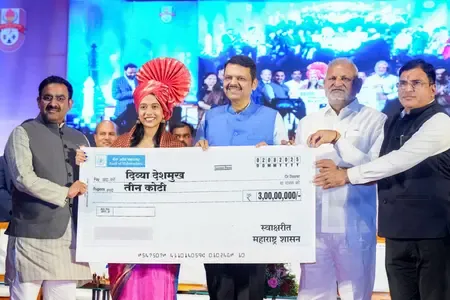 हम भी खिलाड़ी हैं, लेकिन राजनीति में शतरंज खेलते हैं : सीएम देवेंद्र फडणवीस 