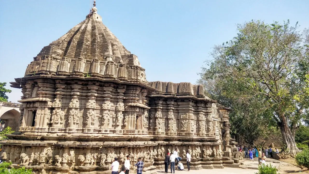 कोल्हापुर का कोपेश्वर मंदिर: जहां महादेव संग नारायण हैं और नंदी की अनुपस्थिति है