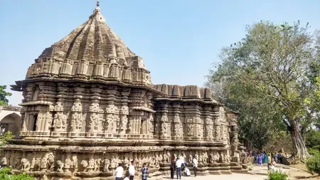 7वीं शताब्दी में निर्मित इस भव्य शिवालय में नहीं हैं नंदी, महादेव संग विराजमान हैं नारायण, माता सती से जुड़ी है कथा 