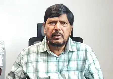 महाराष्ट्र में मराठी के नाम पर गुंडागर्दी बर्दाश्त नहीं की जाएगी : रामदास आठवले