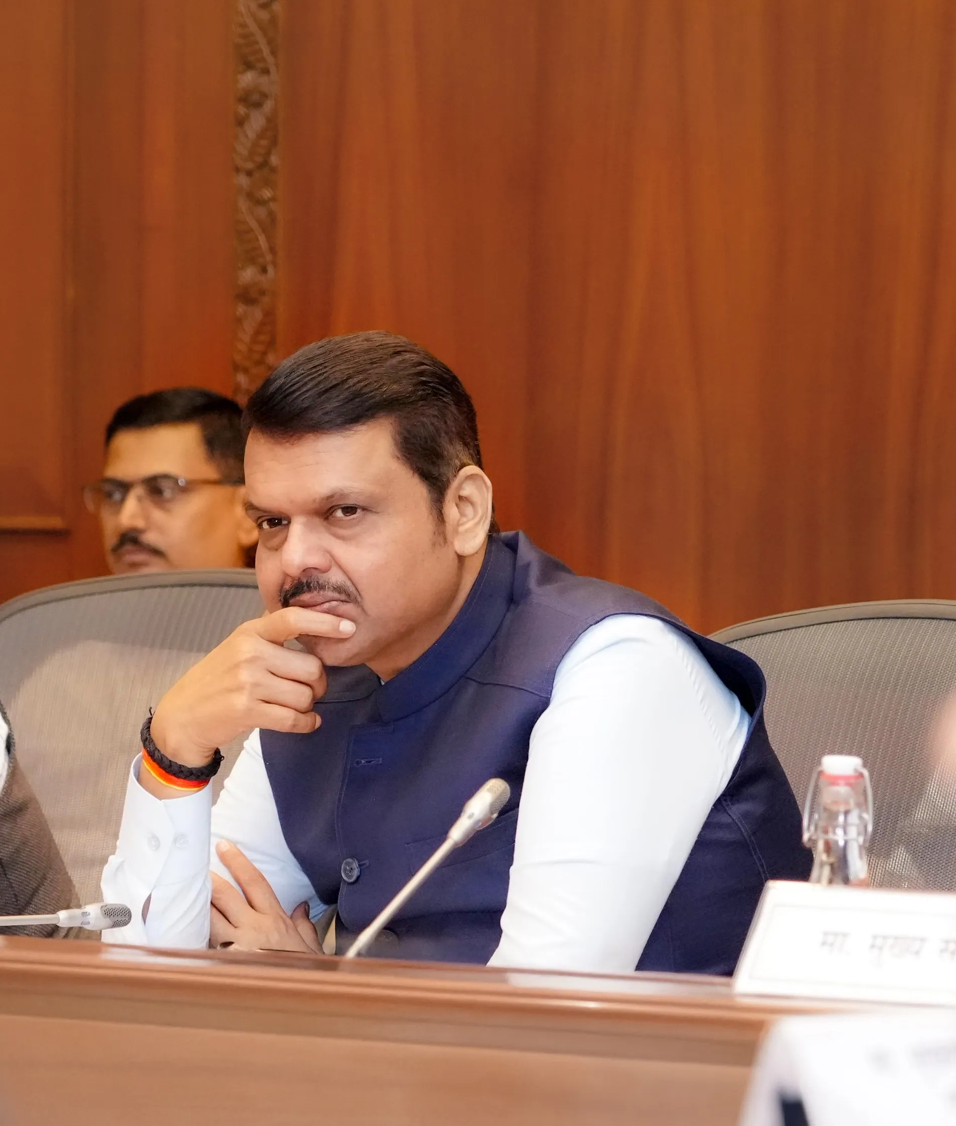 How is Maharashtra's $1 trillion economy vision receiving support from AIIB?