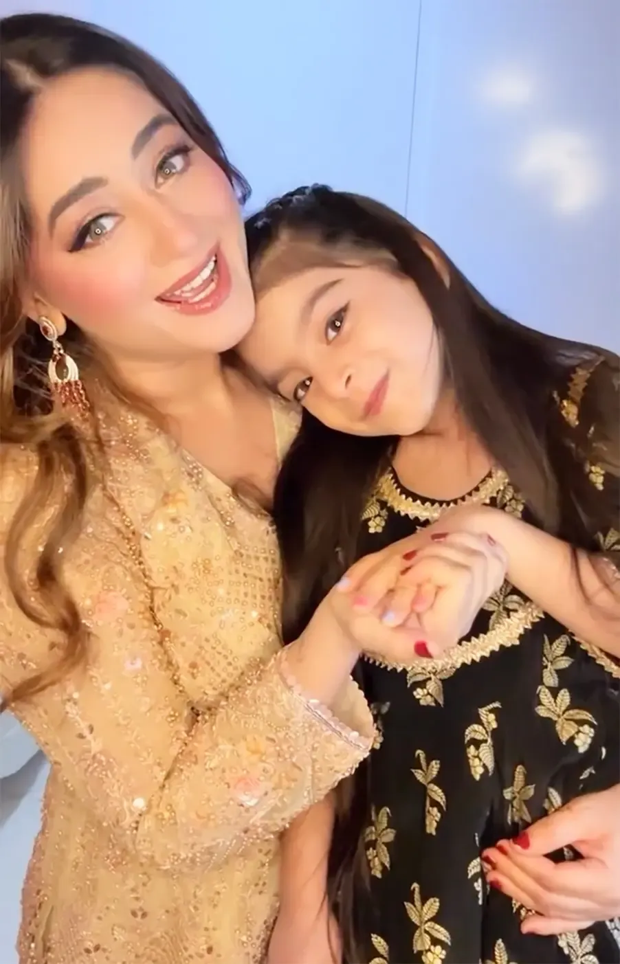 Is Mahhi Vij Missing Her Daughter Tara While She's in Japan with Jay Bhanushali?