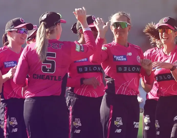 क्या महिला बिग बैश लीग में सिडनी सिक्सर्स ने मेलबर्न स्टार्स को 16 रन से हराया?