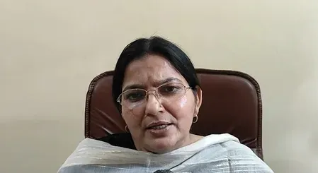 महिलाओं पर टिप्पणी को लेकर रजनी तिवारी का सपा पर हमला, बोलीं- यही है पार्टी का चाल-चरित्र 