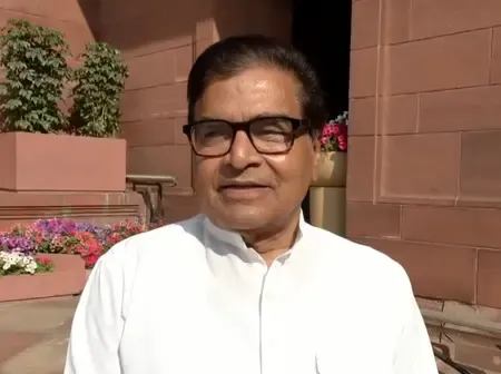 महंगाई और ईंधन संकट: रामगोपाल यादव ने केंद्र सरकार की नीतियों पर उठाए सवाल