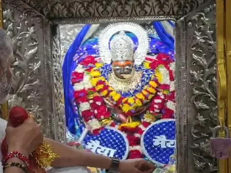 मैहर देवी मंदिर में नवमी का अद्भुत उत्सव, मां शारदा का दिव्य रूप
