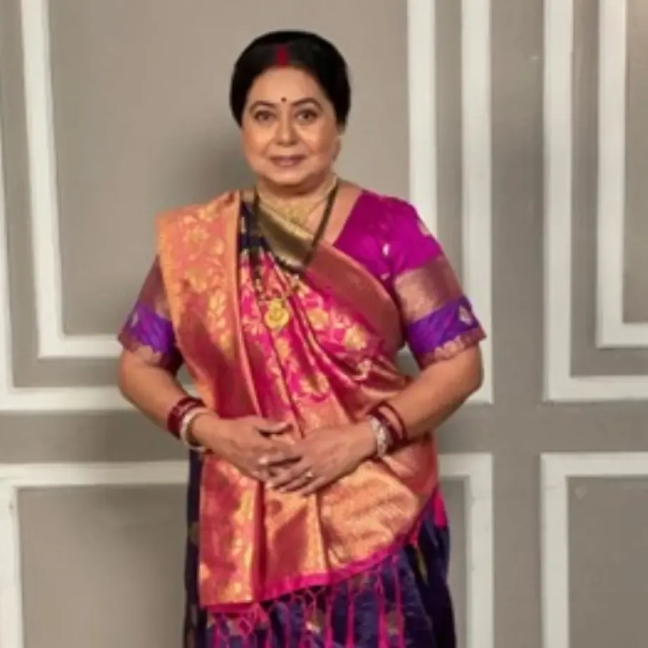 Neelu Vaghela Celebrates the Essence of Holika Dahan