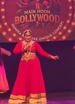 'मैं हूं बॉलीवुड' में अभिनेत्री सुधा चंद्रन ने डांस से दर्शकों का दिल जीता, सरोज खान को किया याद