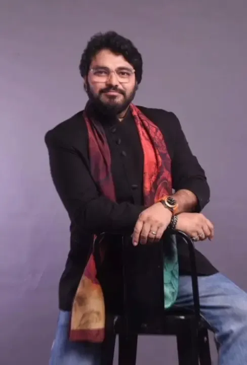 क्या बाबुल सुप्रियो अपने बच्चों को धोनी से मिलवा सके?