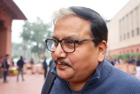 मनोज झा ने शशि थरूर के विश्लेषण का किया खंडन