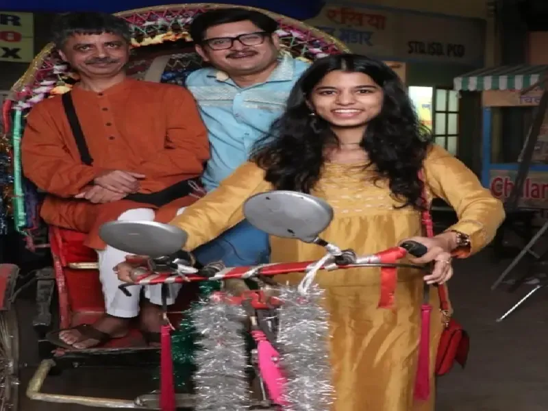 क्या मैथिली ठाकुर की जीत पर खुश हुए 'भाभी जी घर पर हैं' के तिवारी जी?