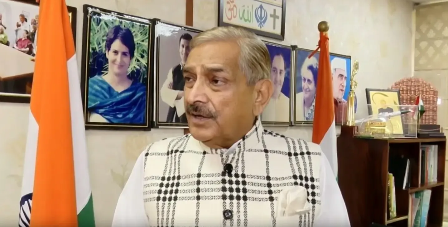 मालदा मामले पर सियासी घमासान, कांग्रेस-सपा ने चुनाव आयोग और भाजपा को कठघरे में खड़ा किया