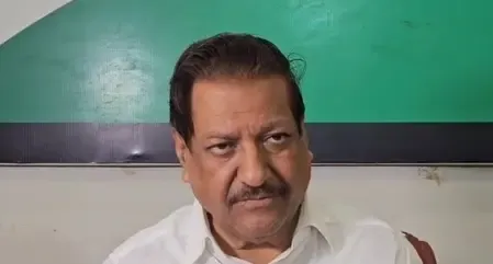 मालेगांव मामले के आरोपी निर्दोष थे तो मुकदमा 2014 में बंद क्यों नहीं हुआ :  पृथ्वीराज चव्हाण