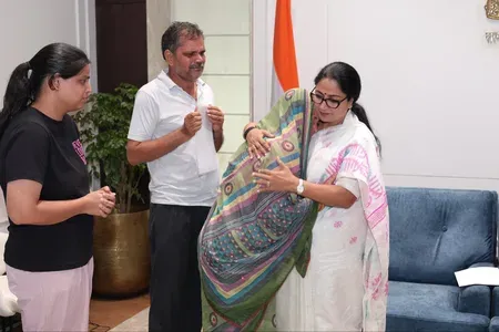 Delhi CM Rekha Gupta hands ex-gratia to Malviya Nagar fire, Saket collapse victims' kin