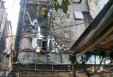 Malviya Nagar fire: 20 dead, VP Radhakrishnan, L-G Sandhu express grief