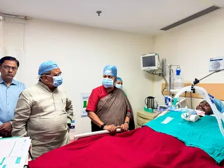 Malviya Nagar fire: 15 hospitalised at Max Saket, 6 on ventilator but stable