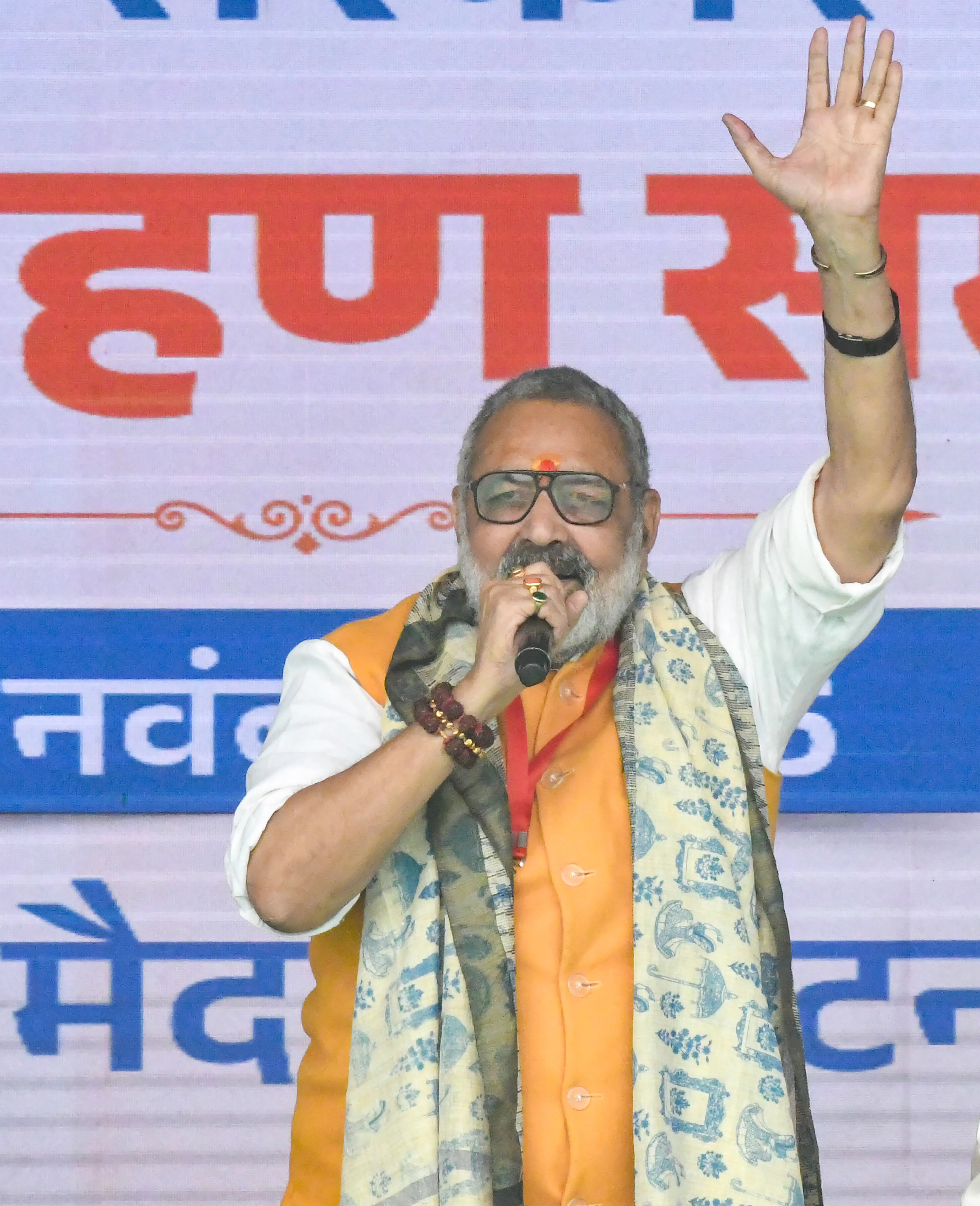 Is Mamata Banerjee Allowing Bengal to Become a Hub for Illegal Immigrants? Giriraj Singh Alleges Amid SIR Controversy