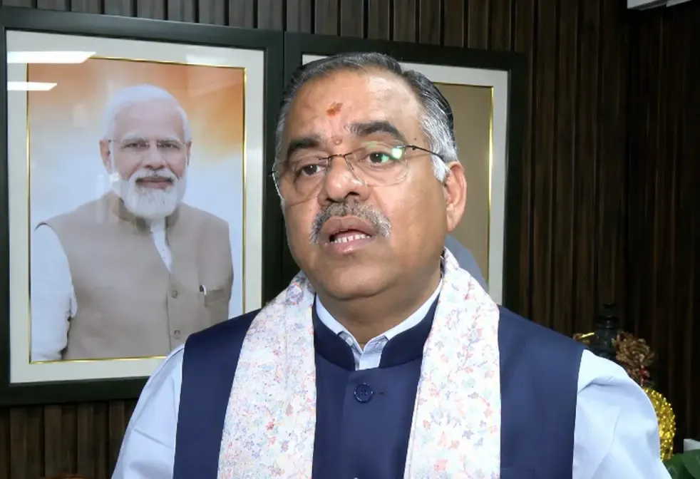 ममता बनर्जी के इस्तीफे से इनकार पर BJP का हमला, तरुण चुघ बोले- 'जनादेश न मानना लोकतंत्र का अपमान'