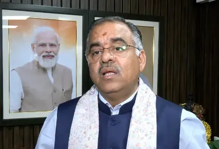 ममता बनर्जी के इस्तीफे से इनकार पर BJP का हमला, तरुण चुघ बोले- 'जनादेश न मानना लोकतंत्र का अपमान'