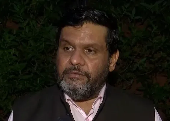टीएमसी संकट पर BJP का हमला: गौरव वल्लभ बोले — ममता खुद अभिषेक को आगे बढ़ा रही हैं