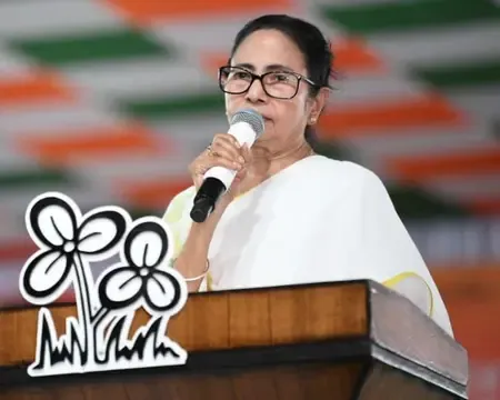 ममता बनर्जी ने हिन्दी दिवस पर दी शुभकामनाएं, हिन्दी भाषियों के लिए उठाए गए कदमों का किया उल्लेख