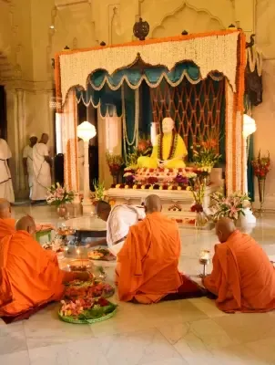 Is Mamata Banerjee Criticizing PM Modi Over Sri Ramakrishna Paramahamsa's Birth Anniversary?