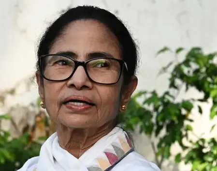 Mamata faction moves Calcutta HC over party bank accounts freeze ahead of Durga Puja