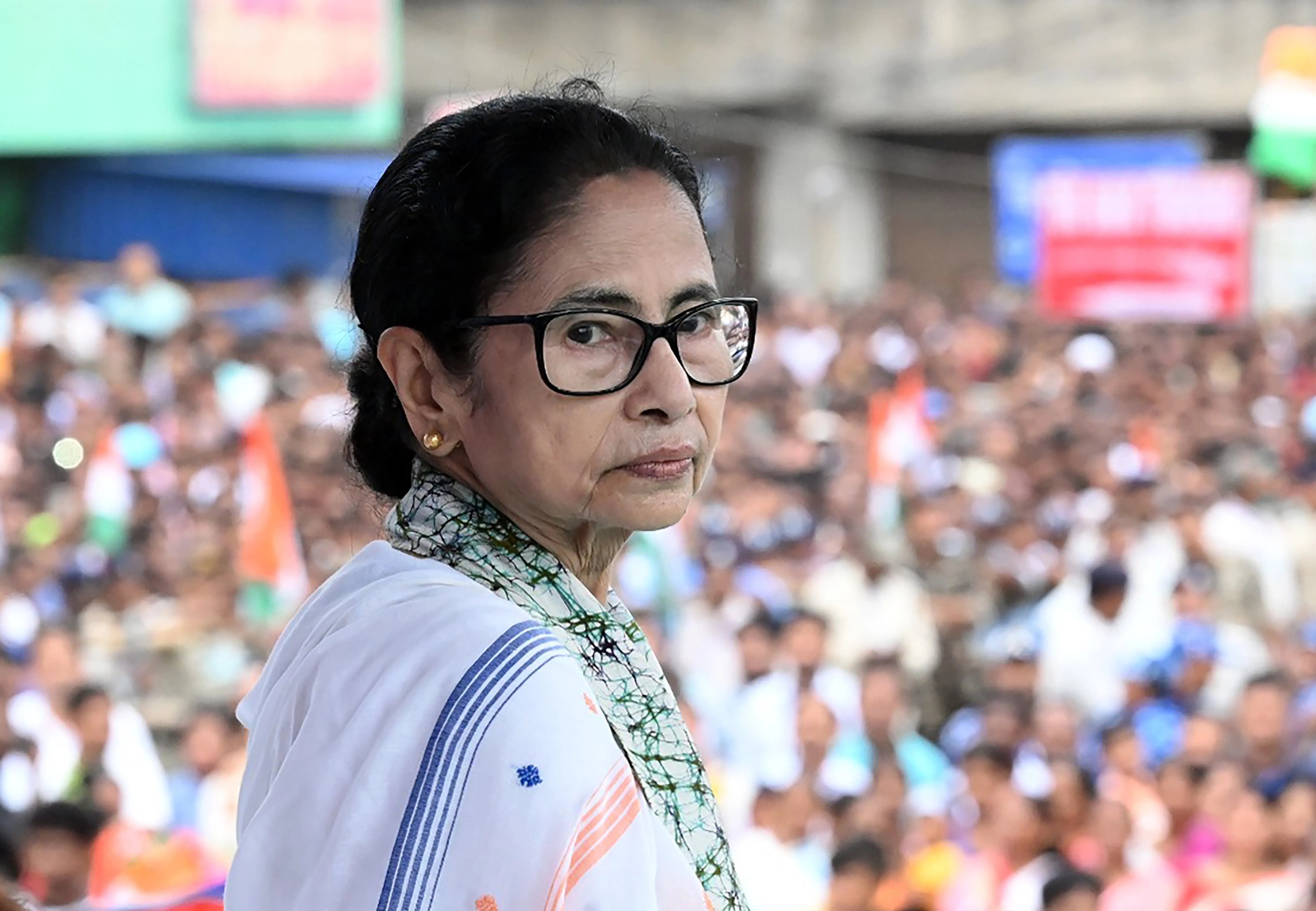 Did Mamata Banerjee Increase Durga Puja Grants to Rs 1.10 Lakh?