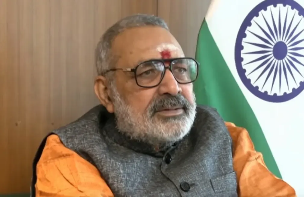 गिरिराज सिंह का ममता पर तीखा वार: इस्तीफा नहीं दिया तो राज्यपाल करें हस्तक्षेप, पंजाब धमाकों पर भी साधा निशाना