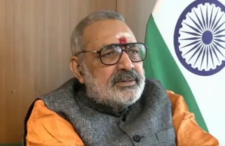 गिरिराज सिंह का ममता पर तीखा वार: इस्तीफा नहीं दिया तो राज्यपाल करें हस्तक्षेप, पंजाब धमाकों पर भी साधा निशाना