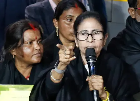 Did Mamata Banerjee Craft a Compelling Narrative During Her Delhi Visit While BJP Calls It 'Drama'?