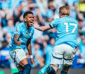 Chelsea's Coach Maresca Predicts Manchester City Will Contend for Title