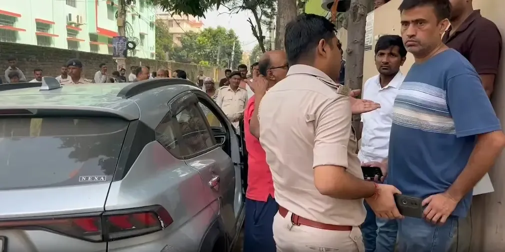 Man found dead in car in Patna's Rajiv Nagar, gunshot angle probed