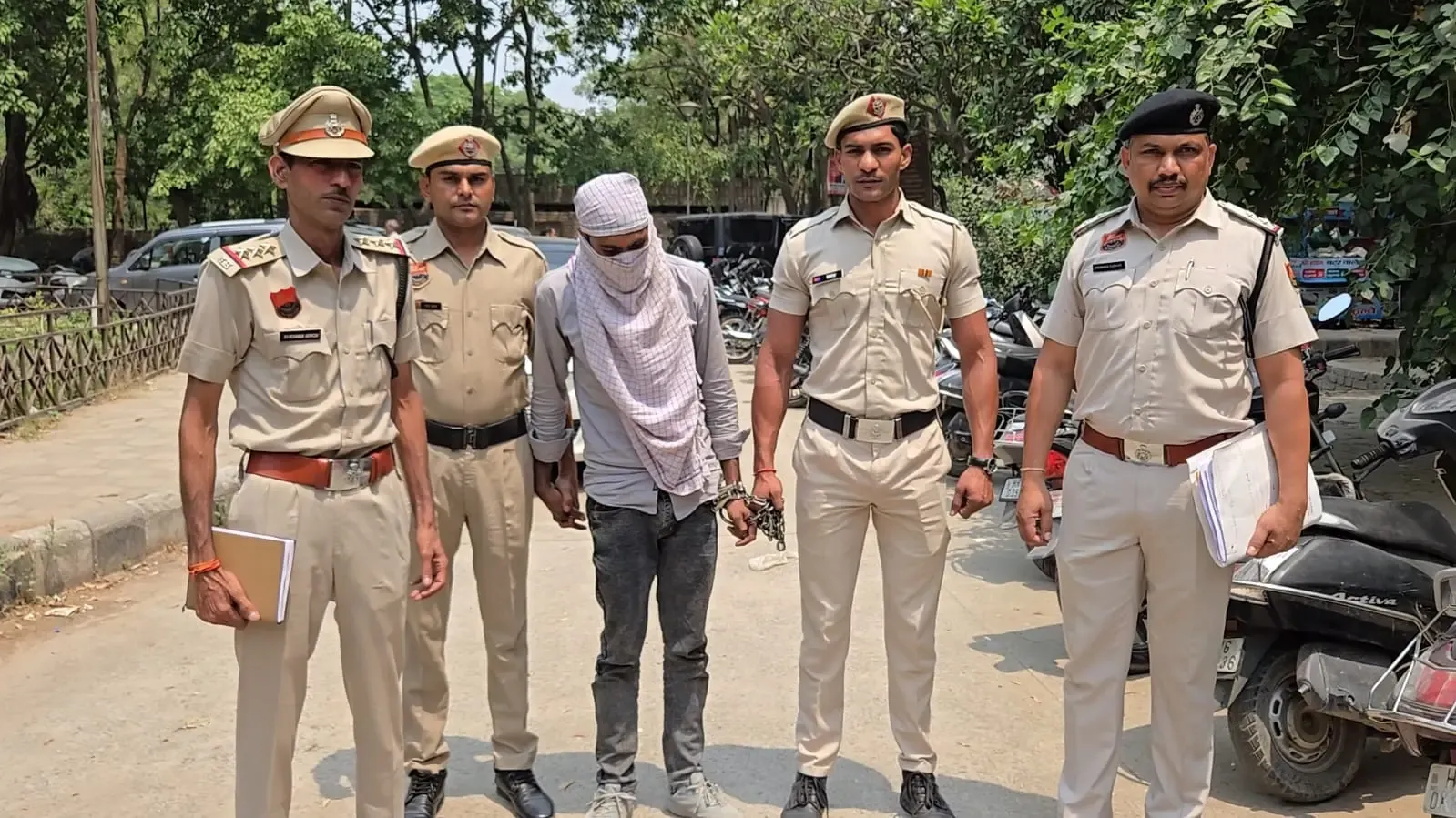 Who is the man arrested for allegedly killing his live-in partner in Uttarakhand?