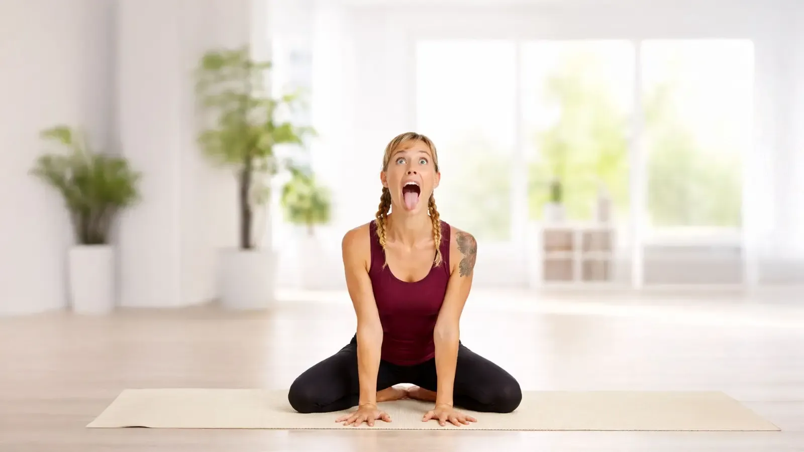 सिंहगर्जनासन: मन को शांति और शरीर को ऊर्जा देने वाला आसन