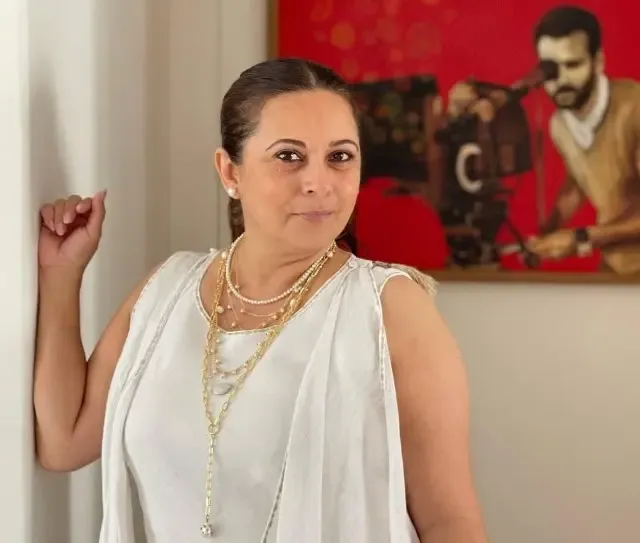 Does Manasi Joshi Roy Have a Different Take on Valentine's Day? Husband Rohit Roy is the Real Romantic!