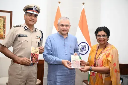 मानव तस्करी के विरुद्ध पहल : राष्ट्रीय महिला आयोग और आरपीएफ ने किए एमओयू पर हस्ताक्षर