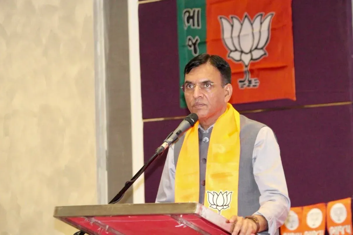 Mandaviya joins BJP cadre training drive in Bhavnagar
