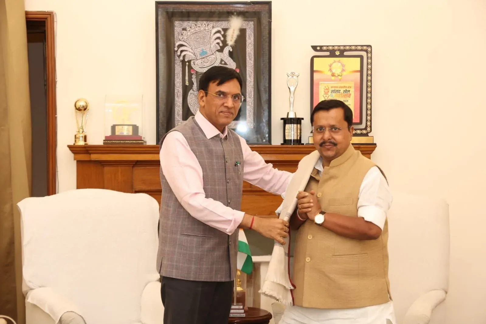 Mandaviya Wishes BJP Chief Nitin Nabin on Birthday