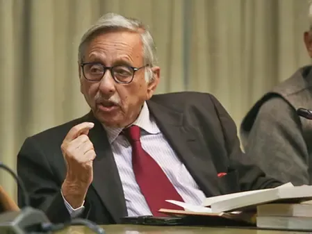 Is Mani Shankar Aiyar Criticizing Congress Leadership?