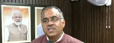 मनीष तिवारी की अनदेखी पर भाजपा का हमला: तरुण चुघ बोले — कांग्रेस में वंशवाद और तानाशाही हावी