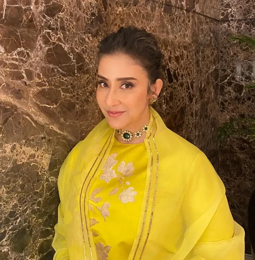 What Joyful Moments Did Manisha Koirala Share With Her Family?