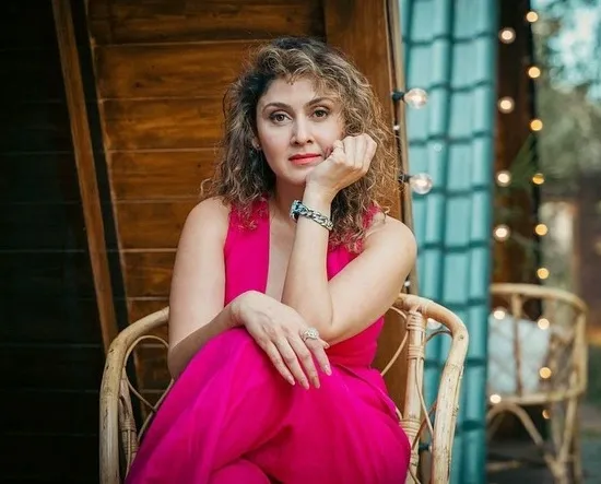 What Does Manjari Fadnis Think About Imran Khan Leaving Bollywood?